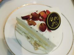 玫瑰荔枝戚风芝士-PETIT PARIS 小巴黎(花园道店)