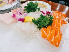 -青瓦餐厅·生鱼片·韩园烤肉(西塔店)