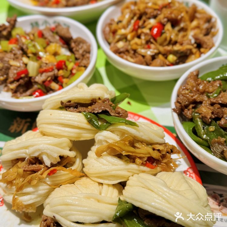 这家白辣椒炒肉是NO.1的存在！一口封神！