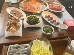 -小天鹅火锅·一线江景洪鼎旗舰店(洪崖洞店)