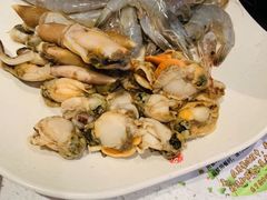 -佰烧海鲜烤肉火锅自助(世茂国际广场店)