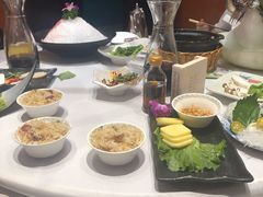 -泓炙颐凤鲜海鲜火锅料理(桐乡店)