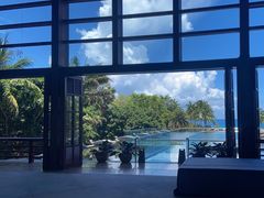 -亚龙湾喜来登·美景台大堂吧