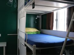 -悦思旅舍(铜锣湾地铁站店)