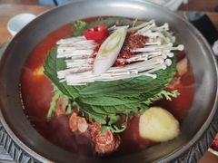 -喇喇排骨火锅·传统韩式脊骨汤(望京西园总店)