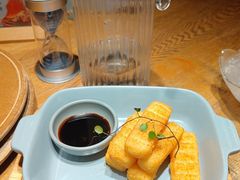 -蜜桃餐厅·伴山(湖滨商业街店)