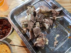 手抓羊肉-夏都地标马一刀烤肉美食城