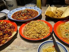 -泥糊破店小酒馆·团建聚餐(南京西路店)