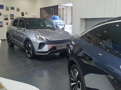 -ARCFOX极狐(世纪金源店)