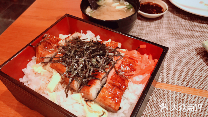 有喜屋·鲜鸡板前烧鸟(徐家汇店)鳗鱼饭图片
