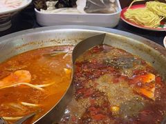 -沸炉重庆老火锅(军事博物馆店)