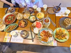 -包整·丝娃娃(一览甲秀楼风景店)