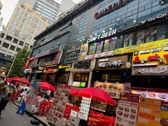 -BHC炸鸡(明洞总店)