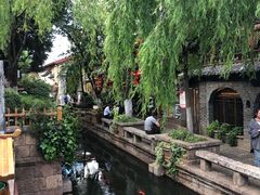 -阿婆情腊排骨火锅(金虹路店)