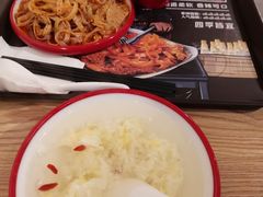 -十三朝牛馍王擀面皮(骡马市店)
