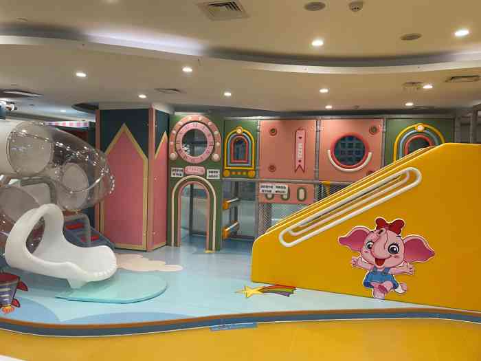 龙格亲子游泳俱乐部(保利中心店)