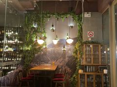 -Brut Eatery Wine Bar & Restaurant (建国东路店)