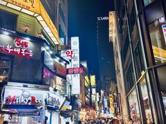 -BHC炸鸡(明洞总店)