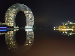 -湖州太湖旅游度假区-月亮广场