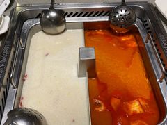 -海底捞火锅(曹安公路店)