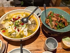 雅菲酸菜鲈鱼-YAFEE雅菲·粤菜·湘菜·融合菜(魏公村店)