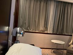 -上海龙之梦万丽酒店