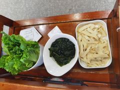 -乡土黄·鲜牛肉火锅·小龙虾(兴业街店)