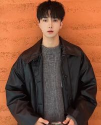 -一家只做男发烫染的店