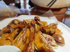 -头上红煨盐鸡·非遗院子餐厅
