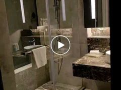 -上海虹桥西郊假日酒店