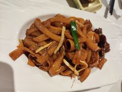 干炒牛河-稻香酒家·34年老字号·港式粤菜(汉街店)