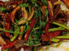 辣炒鸡胗鱿鱼-撒郎嘿·朝鲜民俗餐馆