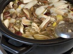-菌之家·专业纯野生菌火锅·特色炒菌