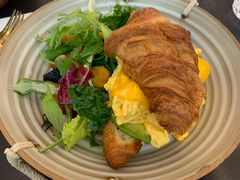 火腿滑蛋可颂全餐-玲婧胡同·生日蛋糕·餐厅(嘉里城店)