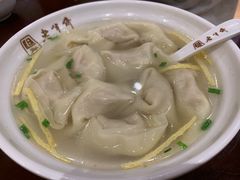刀鱼馄饨-老半斋(福州路店)