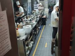 -川流不息·地道川菜·小龙虾(新松江路店)