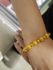 -周生生Chow Sang Sang(东方店)