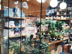 -百新书局(尚悦湾店)