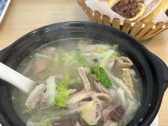 -闫家驴肉老店(华电一校店)