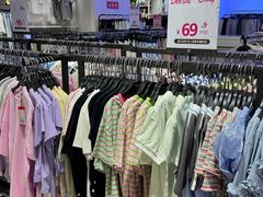 -唯品会(北京国瑞城店)