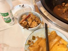 -人民公社铁锅炖·东北菜(卫国道店)