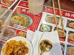 -扬二春炒饭(国庆路总店)