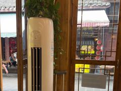 -华光驿站私房菜·黑金冠