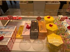 零售区-好利来(团结湖店)