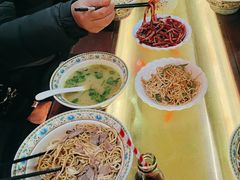 -金杨拉面王小吃面馆·牛三宝面·红烧牛肉粉