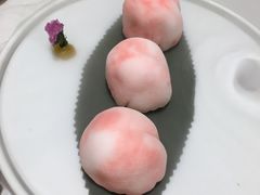 蟠桃雪媚娘-十二粤味·顺德菜·烧鹅点心(五四广场店)