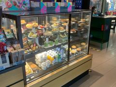 面包甜点陈列柜-星巴克臻选(郑州中原万达店)