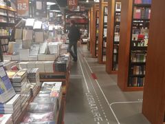 -西西弗书店&矢量咖啡(凯德晶萃广场店)