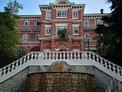 -香港大学