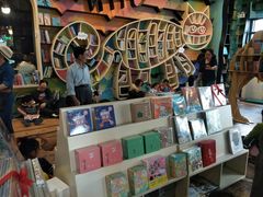 -钟书阁(松江泰晤士小镇店)